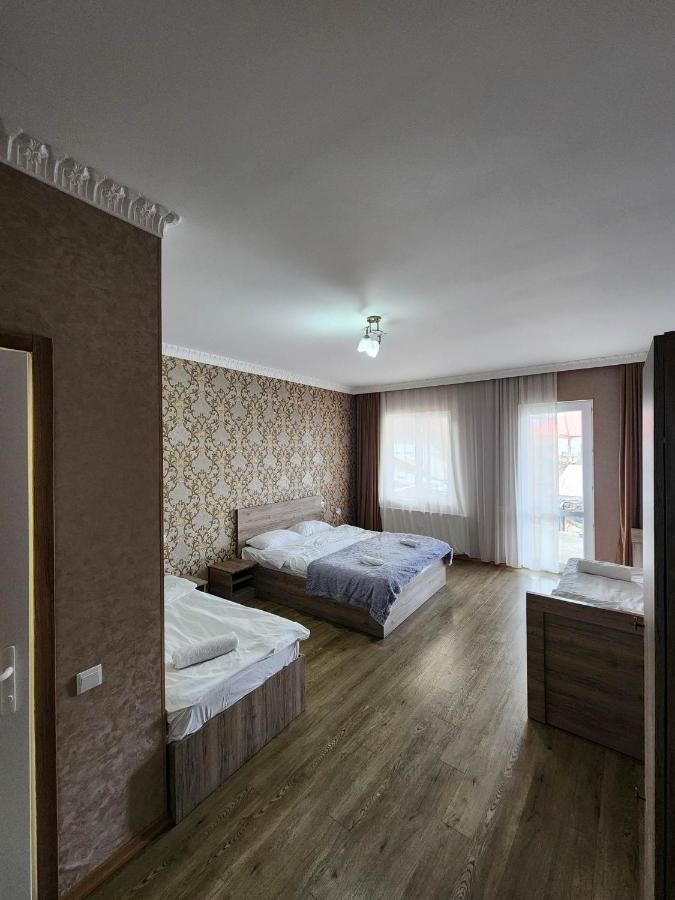 Moon Night Hotel Kazbegi Ngoại thất bức ảnh