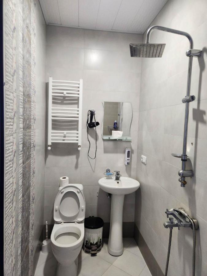Moon Night Hotel Kazbegi Ngoại thất bức ảnh